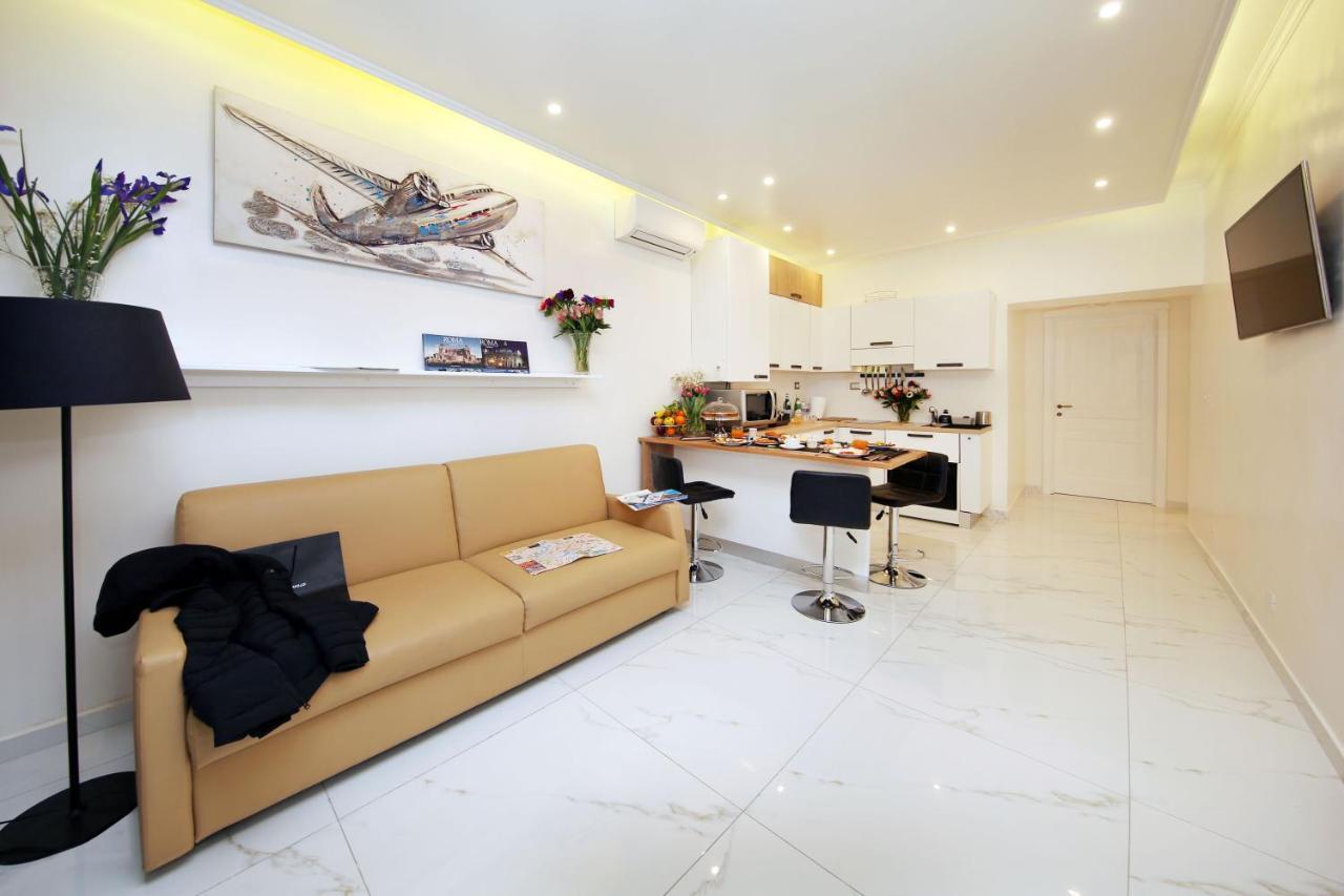 La Maisonnette Tritone Trevi * Rom